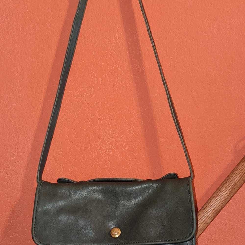 Vintage Coach hunter green Leather purse